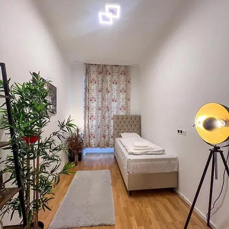 Art Living Aparthotel