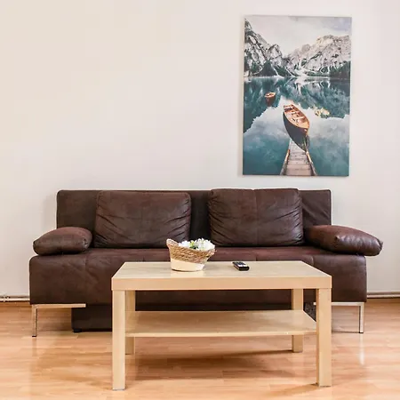 Sweet 2br Shared Standard Rooms, Location Apartment