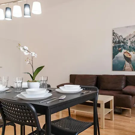 Sweet 2br Shared Standard Rooms, Location