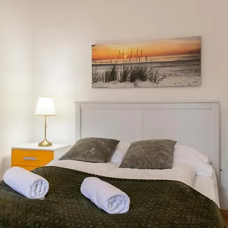 Apartment Sweet 2br Shared Standard Rooms, Location