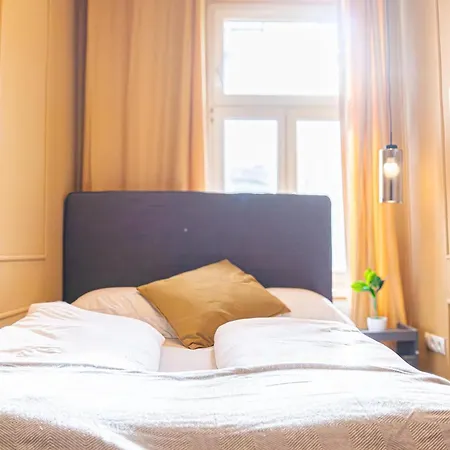 4br For 9p, Centrally Located In Apartmán