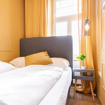 Apartmán 4br For 9p, Centrally Located In