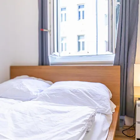 Cozy 3br For Up To 8p, 5min To Kongresspark Apartament