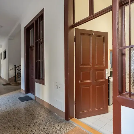 Ruhig Und Zentral Am Brunnenmarkt, Nur 15 Minuten Ins Zentrum Apartment *