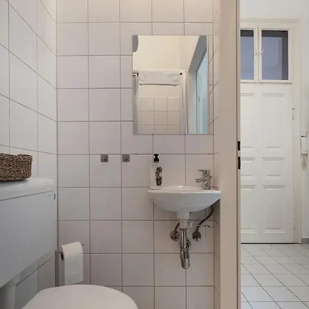 Ruhig Und Zentral Am Brunnenmarkt, Nur 15 Minuten Ins Zentrum * Vienna