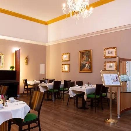 Hotel Pertschy Palais