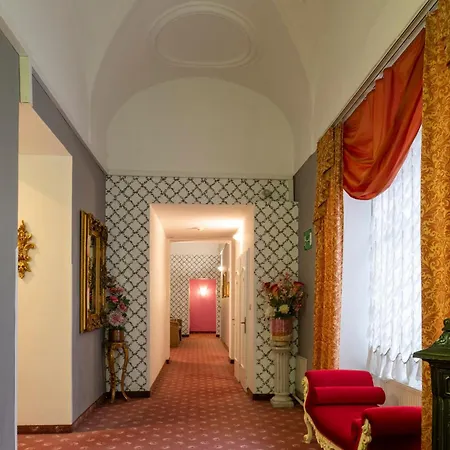 Pertschy Palais 4*