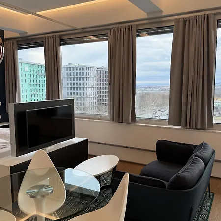 Skyline Loft *