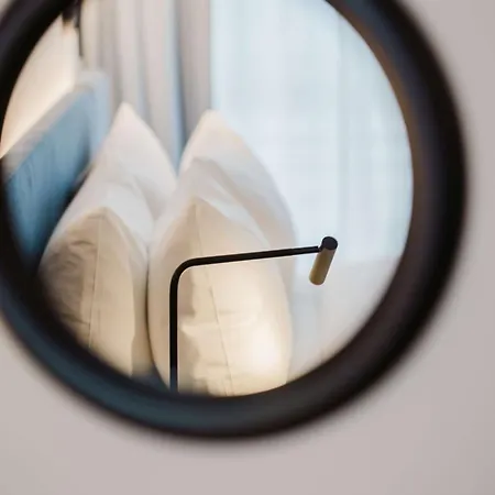Hotel Hampton By Hilton West