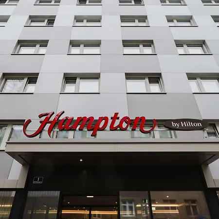 Hampton By Hilton West
