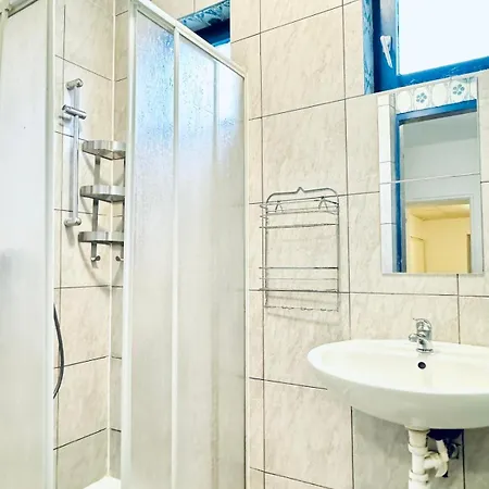 Apartment Chic 2br For 6 Person Direct Access