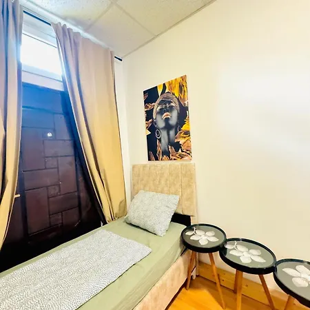 Chic 2br For 6 Person Direct Access Apartment
