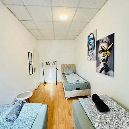 Chic 2br For 6 Person Direct Access Apartment Vienna