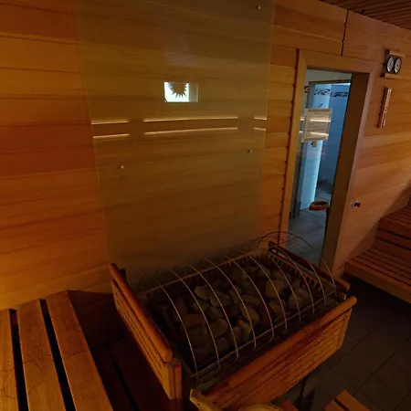 Vienna Sporthotel Hotel 4*