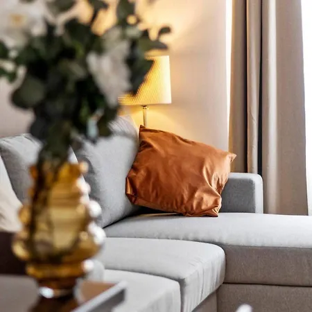 Augarten I 5 Min To Metro I 10 Min To Apartment