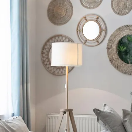 Apartment Augarten I 5 Min To Metro I 10 Min To Vienna