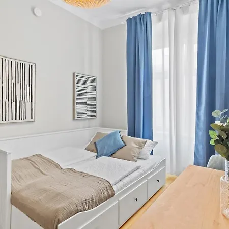 Augarten I 5 Min To Metro I 10 Min To Apartment Vienna