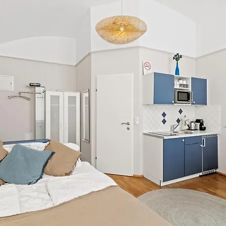 Augarten I 5 Min To Metro I 10 Min To Apartment *