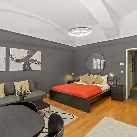 Augarten I 5 Min To Metro I 10 Min To Apartment *