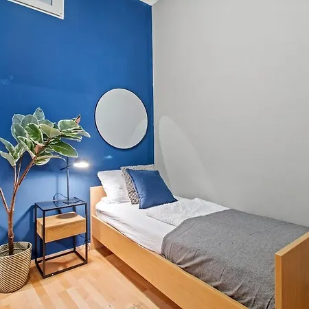 Apartment Augarten I 5 Min To Metro I 10 Min To