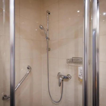 Bed & Breakfast Continental Hotel-pension