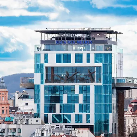Continental Hotel-pension Bed & Breakfast 4*