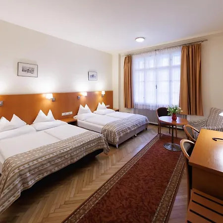 Continental Hotel-pension 4*