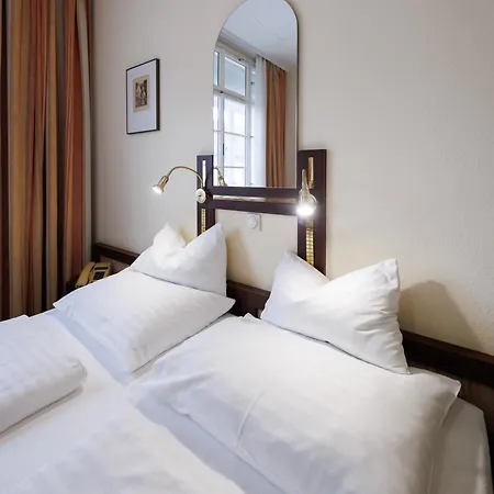 Continental Hotel-pension Bed & Breakfast