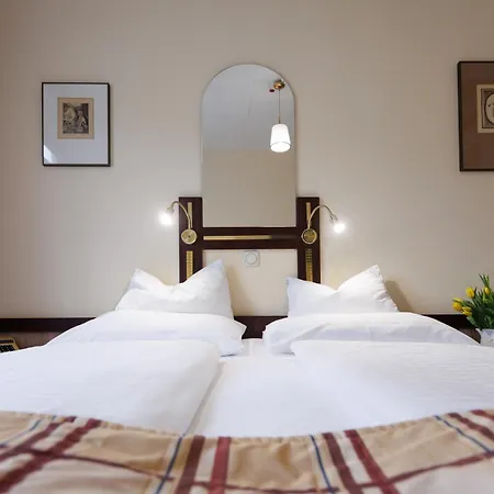 Bed & Breakfast Continental Hotel-pension