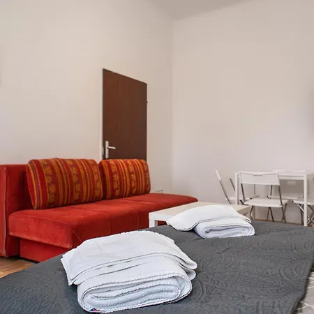 Homelike 2br Apt. @millenium Tower/danube River Vienna