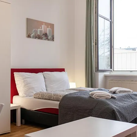 Apartment Homelike 2br Apt. @millenium Tower/danube River