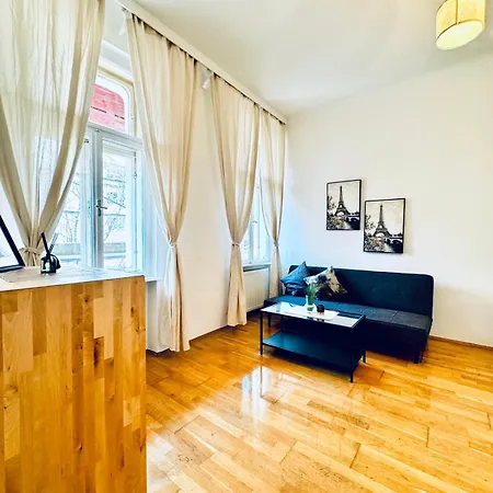 2br For 6 People, Only 17 Minute Walk To Schoenbrunn Apartment Vienna