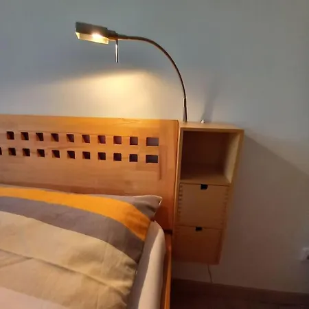 Appartement Altbauwohnung Neu Saniert - Fuer Familien Geeignet Vienne
