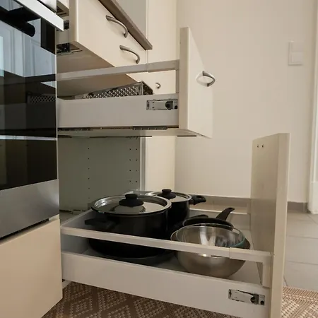 Vibrant 107 M2 Flat In The Center شقة فيينا