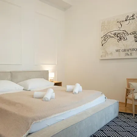 Vibrant 107 M2 Flat In The Center * فيينا