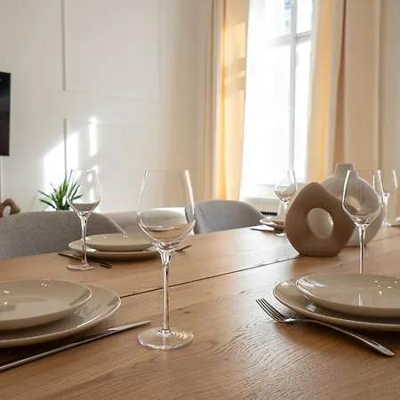 Vibrant 107 M2 Flat In The Center * فيينا