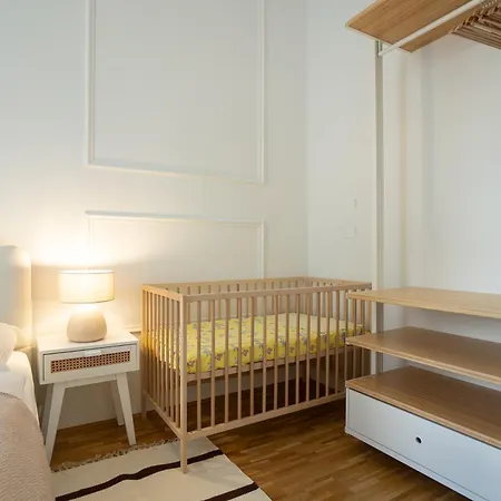 Vibrant 107 M2 Flat In The Center * فيينا