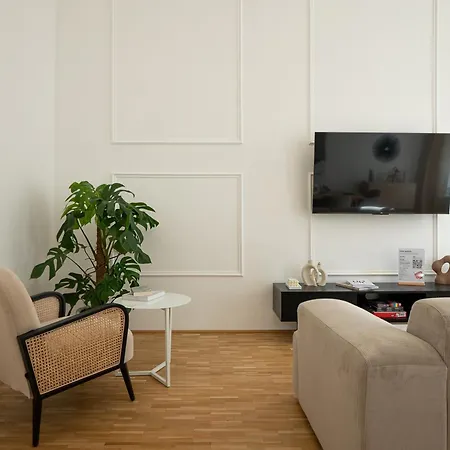 شقة Vibrant 107 M2 Flat In The Center *