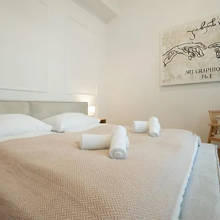 Vibrant 107 M2 Flat In The Center * فيينا