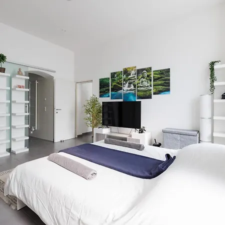 Modern In Apartment Wien