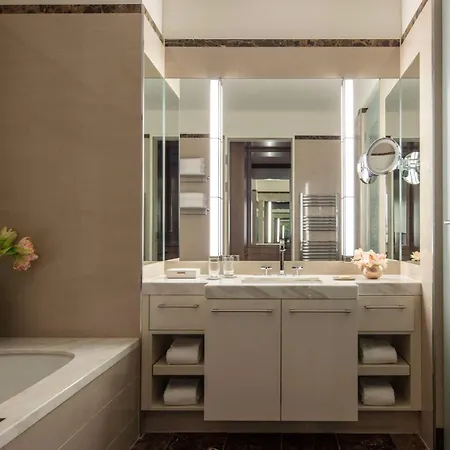 Hotel Anantara Palais Hansen - Newly Renovated