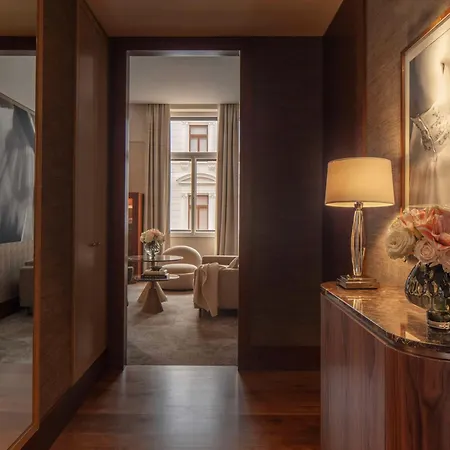 Hotel Anantara Palais Hansen - Newly Renovated