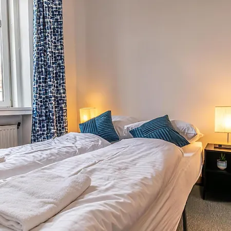 Vienna's Finest Spacious 2br & 1lr