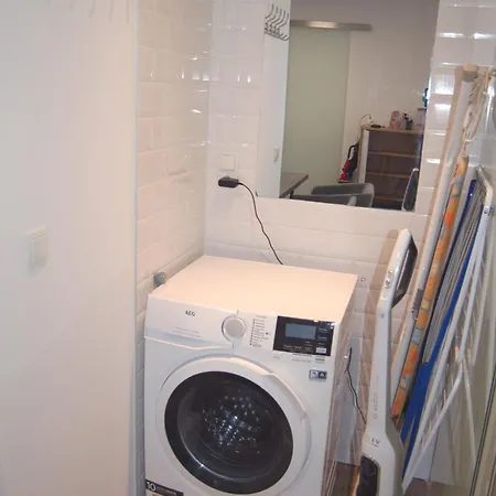 Apartment In Toller City-lage 45 M2