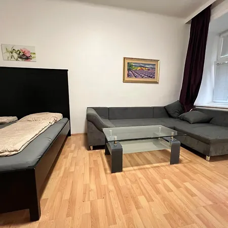 1br Apt-near Danube River! Apartment