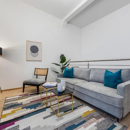 Hills Living Aparthotel *