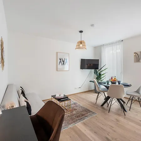 Aparthotel Hills Living