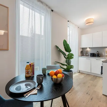 Aparthotel Hills Living *