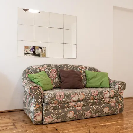 Spacious 3br Next To Belvedere Perfect For Long Apartment *