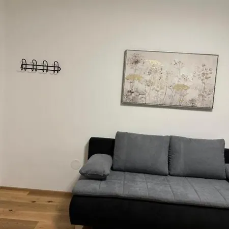 Cozy In Ottakiring Area Apartment *